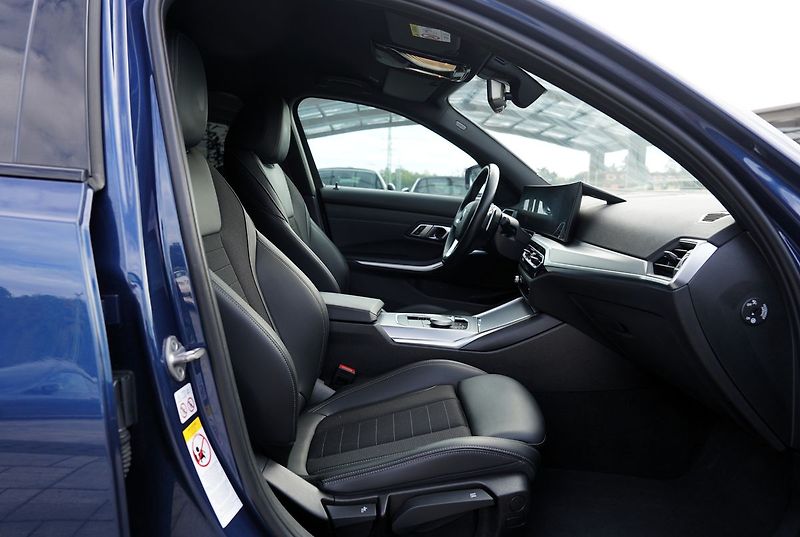 BMW Řada 3 320d xDrive/Lasery/kůže/1.maj. - fotka 24 z 40