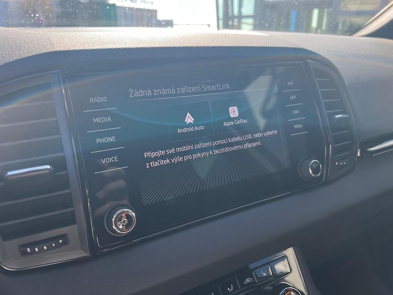 Škoda Karoq Sportline 1.5 TSI 110kw DSG - fotka 14 z 27