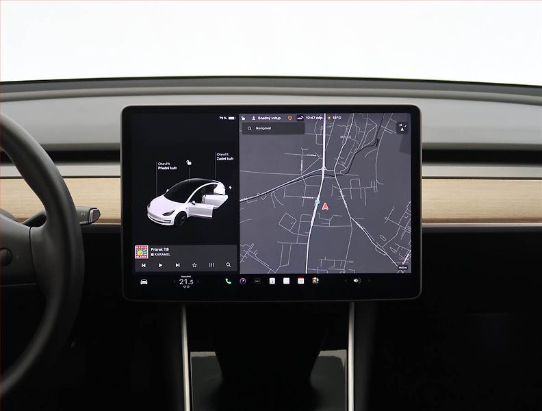 Tesla Model 3 (2020) Long Range 4WD 78kWh, SoH 89% - fotka 11 z 31