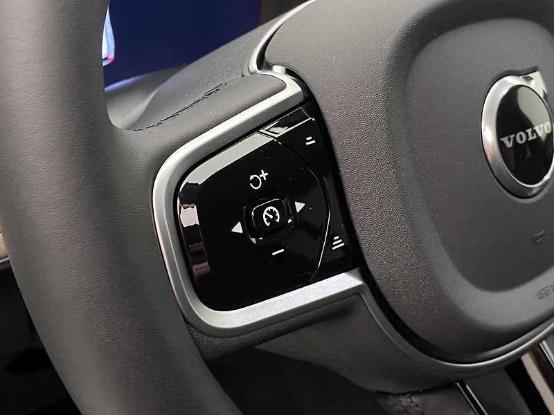 Volvo XC90 (2025) B5 AWD AUT BRIGHT PLUS 7míst - fotka 27 z 76