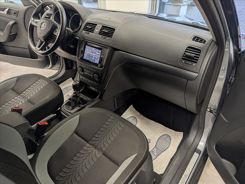 Škoda Yeti 2.0 TDI 4X4 ELEGANCE - fotka 26 z 29
