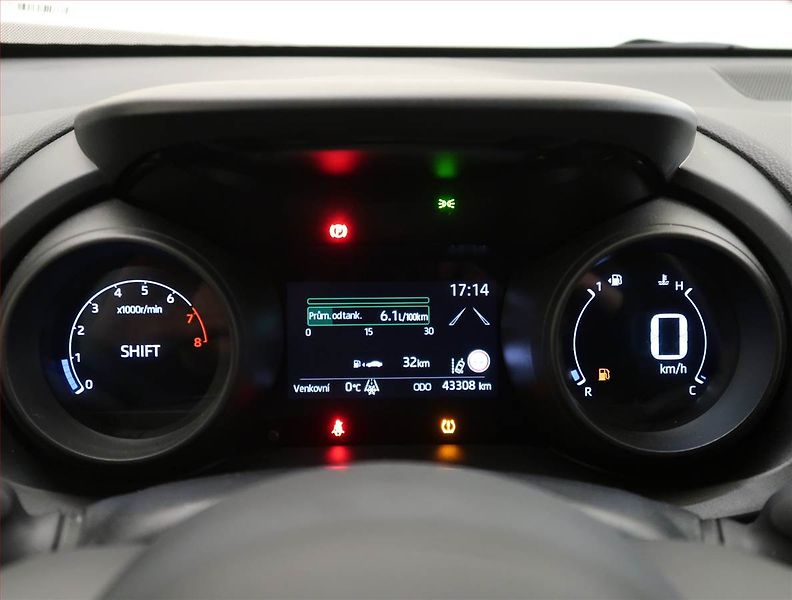 Toyota Yaris Cross (2023) 1.5 VVT-i - fotka 11 z 14