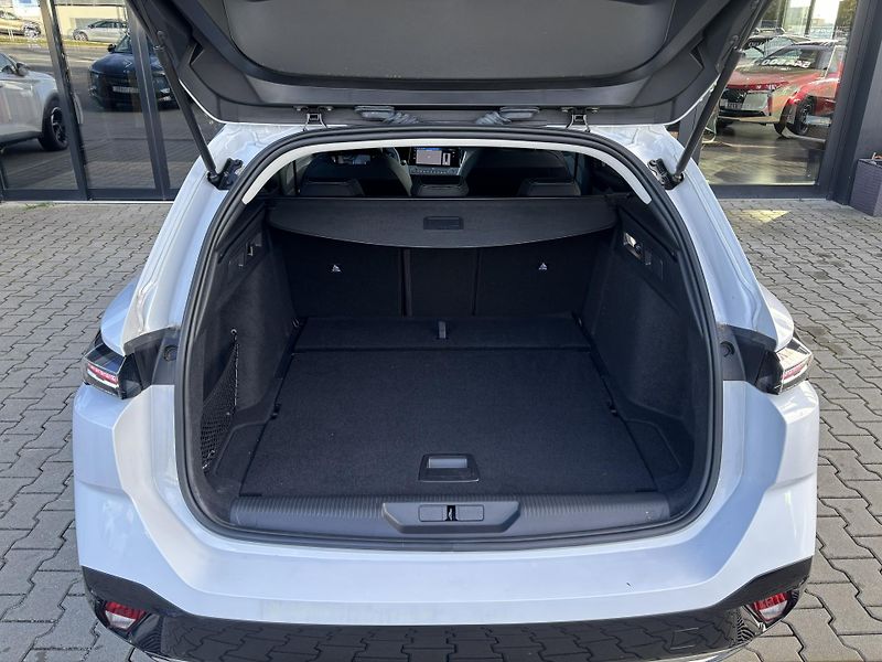 Peugeot 308 SW 1.5 BlueHDi 96 kW - fotka 6 z 24