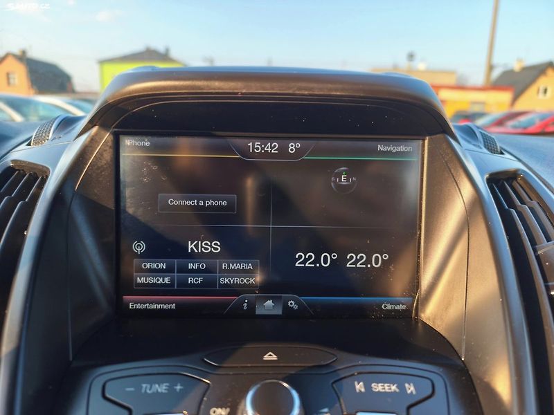 Ford Kuga (2016) - fotka 28 z 39