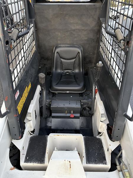 Bobcat (2016) S70 - kompaktní nakladač - fotka 6 z 7