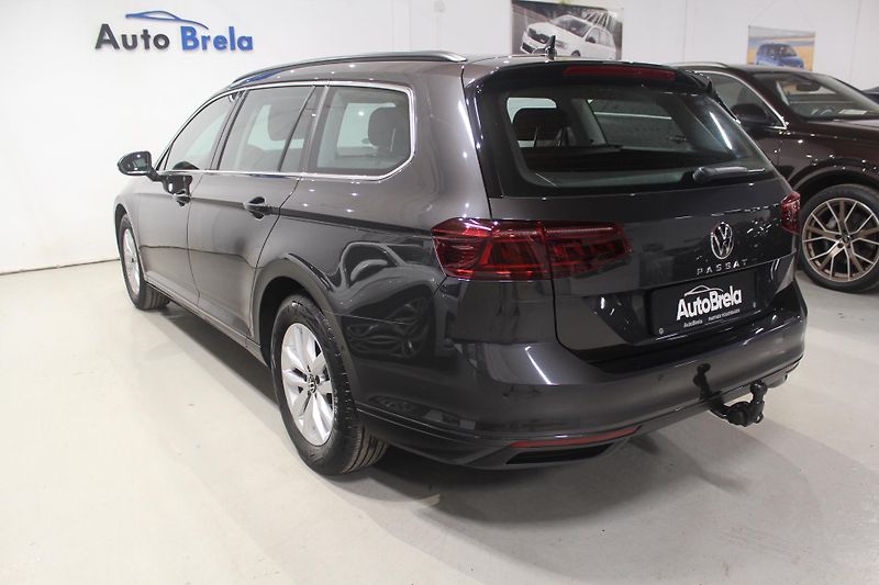 Volkswagen Passat (2022) 2.0TDI DSG Display LED TAŽNÉ - fotka 9 z 37