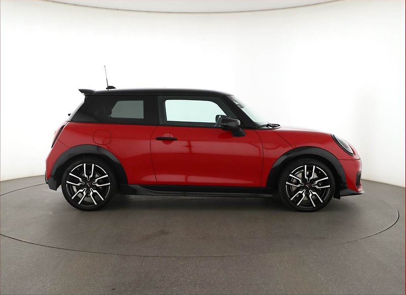 Mini Ostatní (2024) Cooper S, ACC, 360°, HUD - fotka 6 z 22