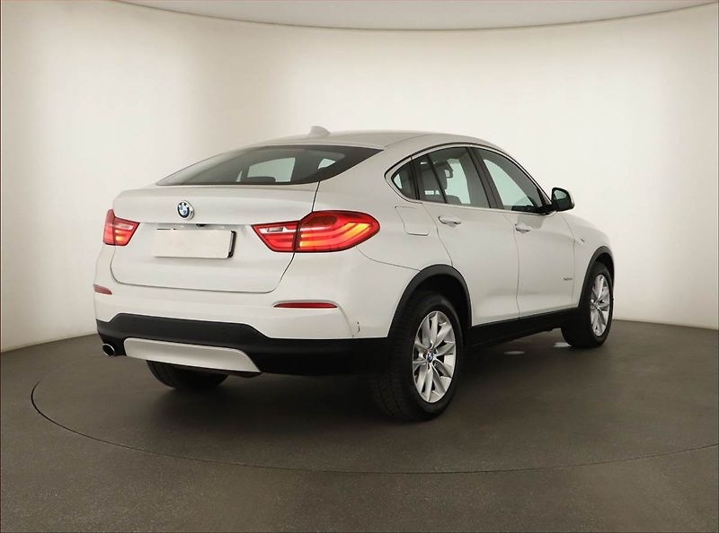 BMW X4 (2014) xDrive20d, 4X4, Automat, Kůže - fotka 5 z 20