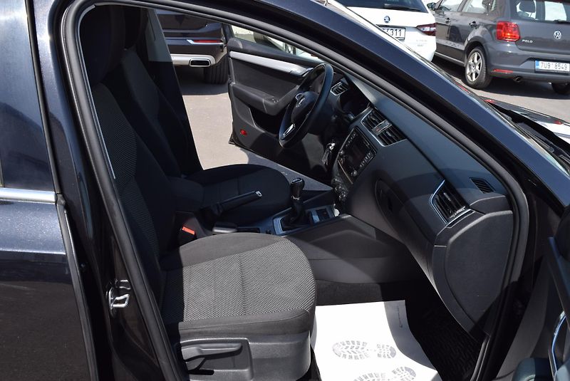 Škoda Octavia (2017) 1.4TSI 110kw AMBITION TAŽ APP  - fotka 36 z 48