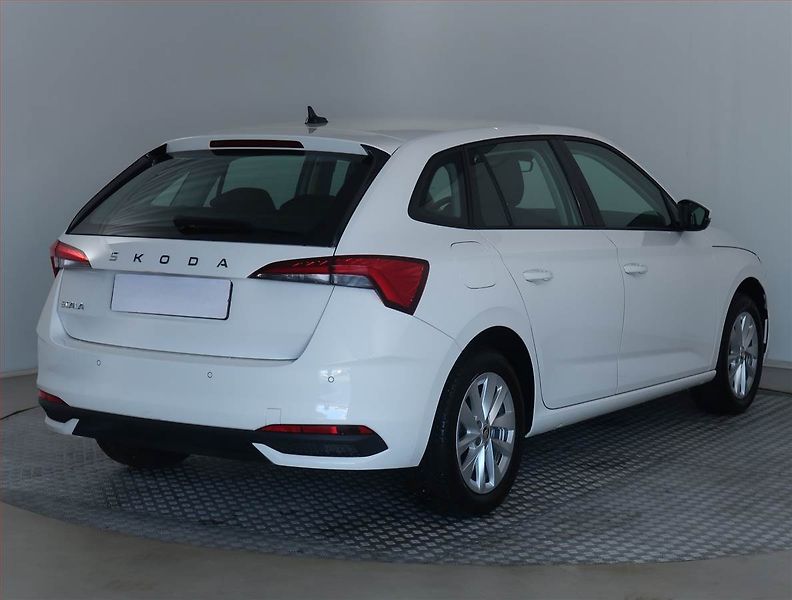 Škoda Scala (2024) Selection 1.0 TSI, Serv.kniha - fotka 5 z 18