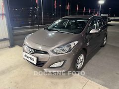 Hyundai i30 (2015) 1.6 MPi, 2.maj,ČR, AC, tempo - fotografie inzerátu