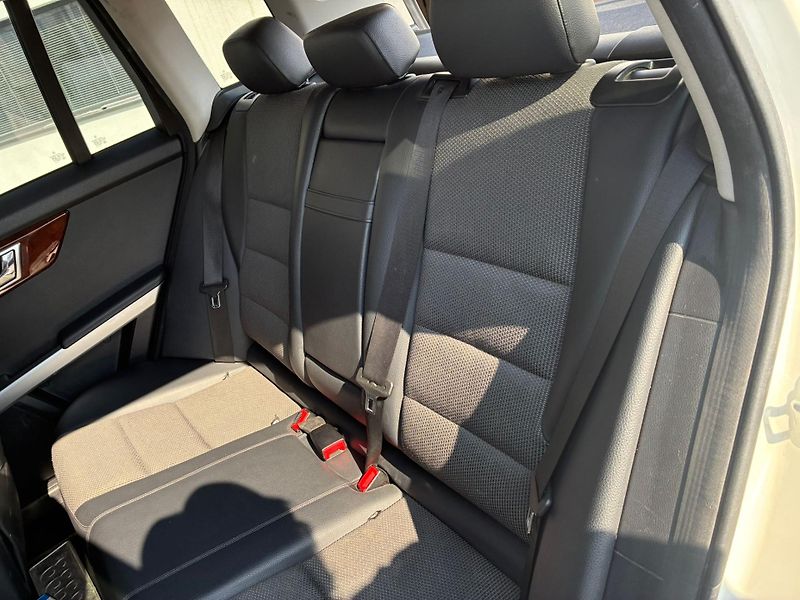 Mercedes-Benz GLK (2009) 220CDi, 125KW, 4x4 - fotka 13 z 23