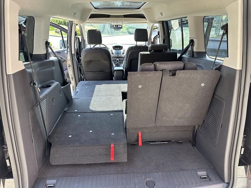 Ford Tourneo Connect (2015) GRAND - 7MÍST - L2 -DIGIKLIMA - fotka 46 z 61