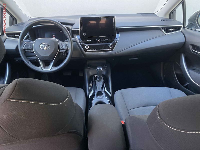 Toyota Corolla (2023) 1.5i, 1.maj,ČR, Comfort, AT - fotka 8 z 23