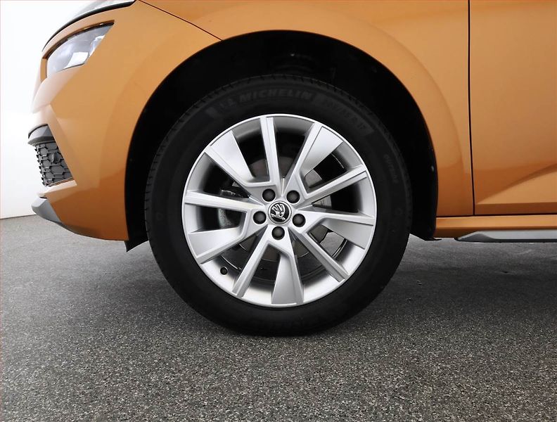 Škoda Kamiq (2023) Style 1.0 TSI - fotka 19 z 19