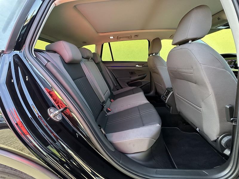 Volkswagen Golf Variant (2022) ALLTRACK 2.0TDI/147kW *H&K* - fotka 28 z 47