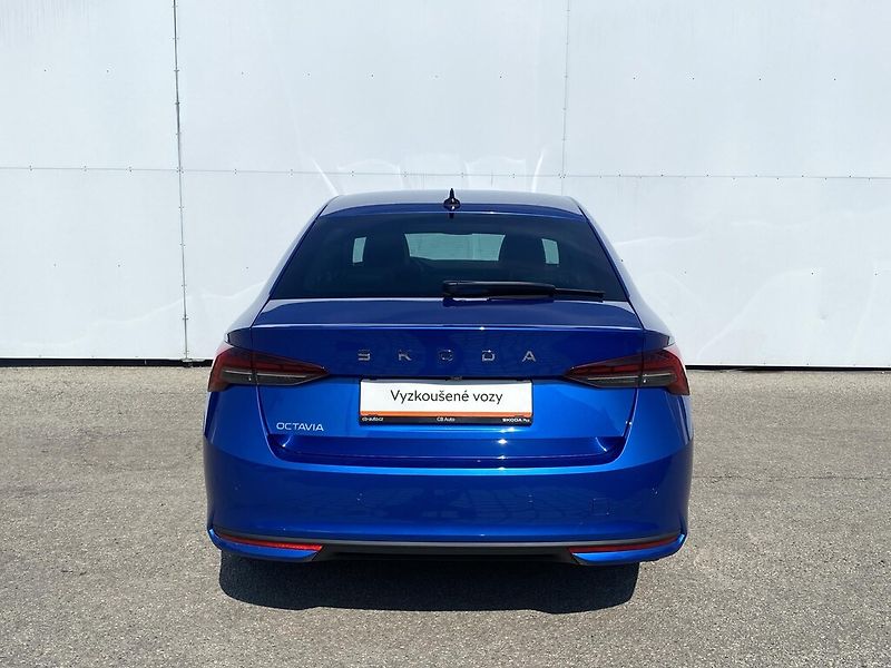 Škoda Octavia 1,5 TSI 110 kW Top Selection - fotka 6 z 27