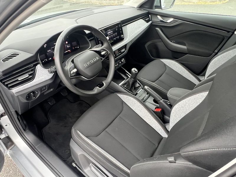 Škoda Scala Selection 1.0 TSI 85 kW - fotka 11 z 30