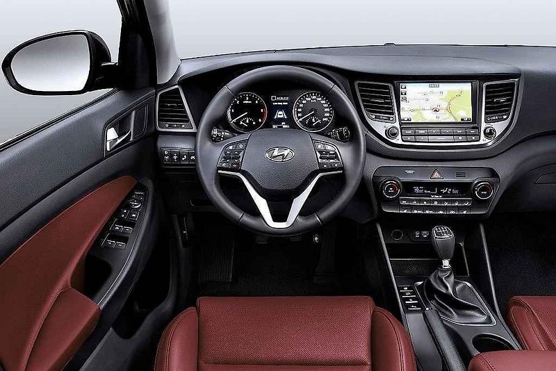 Hyundai Tucson.