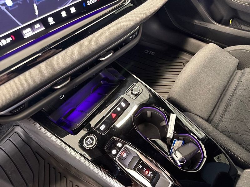Audi A5 TDI q S-Line 360 Matrix NezTop - fotka 13 z 23