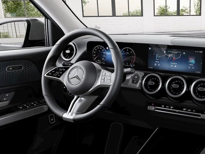 Mercedes-Benz GLB 180 d - fotka 9 z 9