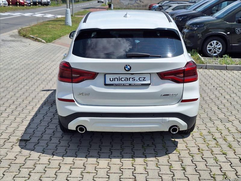 BMW X3 3,0 D  XDrive HeadUp+tažné - fotka 6 z 13