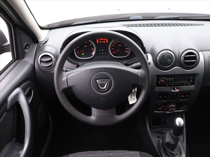 Dacia Duster 1,6 SCe 77kW Access Klima CZ - fotka 16 z 30