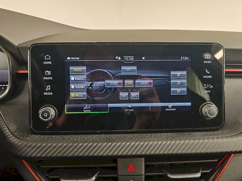 Škoda Kamiq (2025) 1.0 TSI 85 kW DSG Monte Carlo - fotka 13 z 29