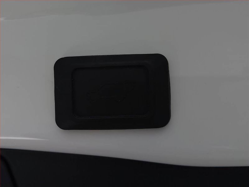 Toyota RAV4 (2022) 2.5 Hybrid - fotka 16 z 18