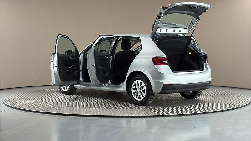 Škoda Fabia 1.0 TSI Style - fotka 7 z 23