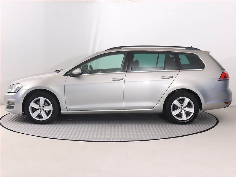Volkswagen Golf (2014) Comfortline 1.2 TSI, Navi - fotka 3 z 20