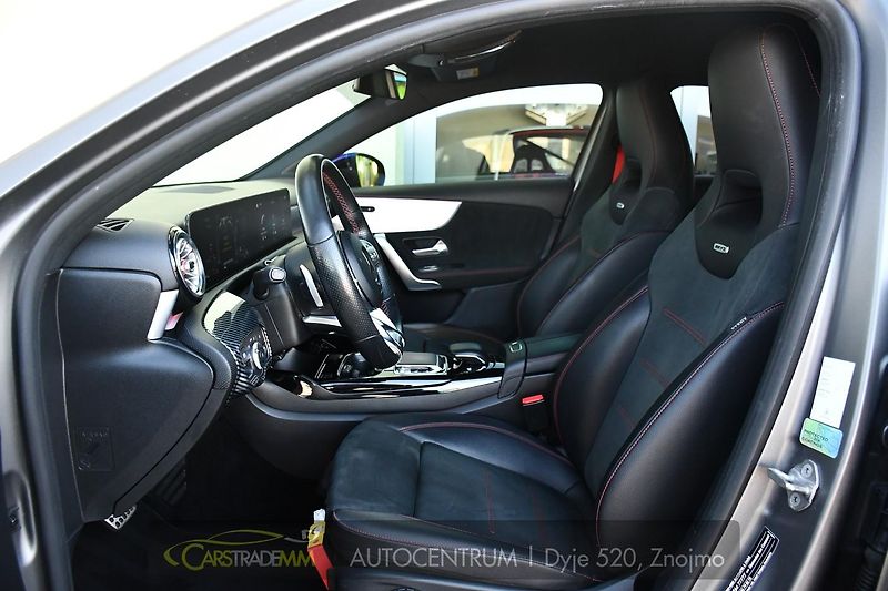 Mercedes-Benz Třídy A A 35 AMG 4MATIC AERO - fotka 10 z 55