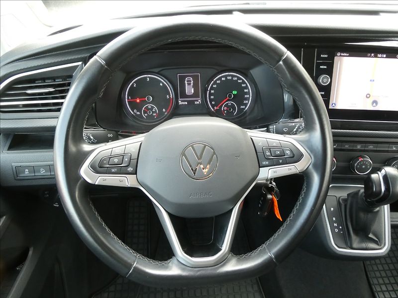 Volkswagen Multivan 2,0 TDi110kW 1.majitel,DSG,4x4 - fotka 31 z 44