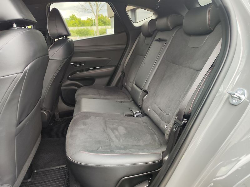 Hyundai Tucson 1.6 T-GDI/118kW N-Line DCT - fotka 13 z 34