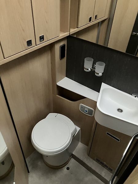 Hymer (2025) ML I 780 Blackline Grigio MY26 - fotka 12 z 16