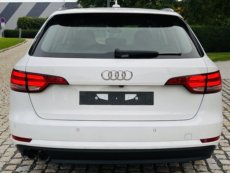 Audi A4 3.0TDI AUT KAMERA SERVISKA  - fotka 16 z 45
