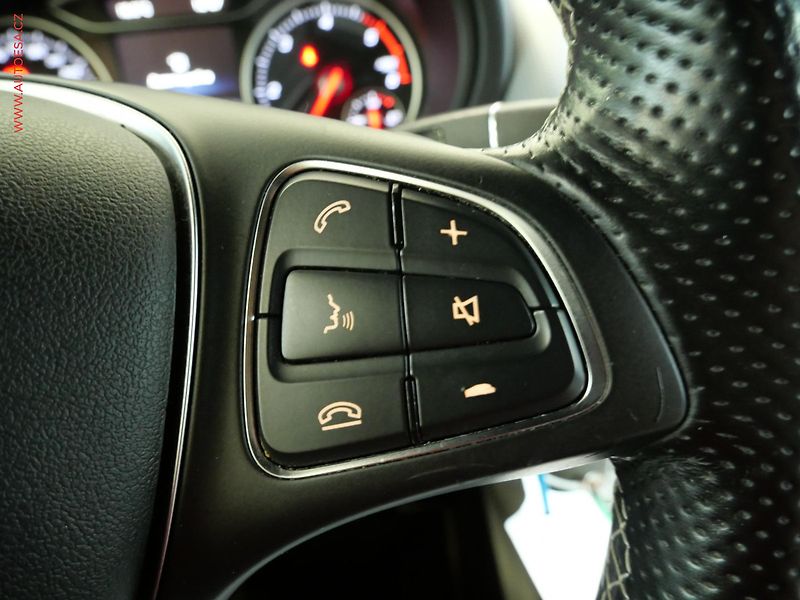 Mercedes-Benz Třídy B (2014) 2.2 CDi 4Matic B200, AT, LED - fotka 16 z 22