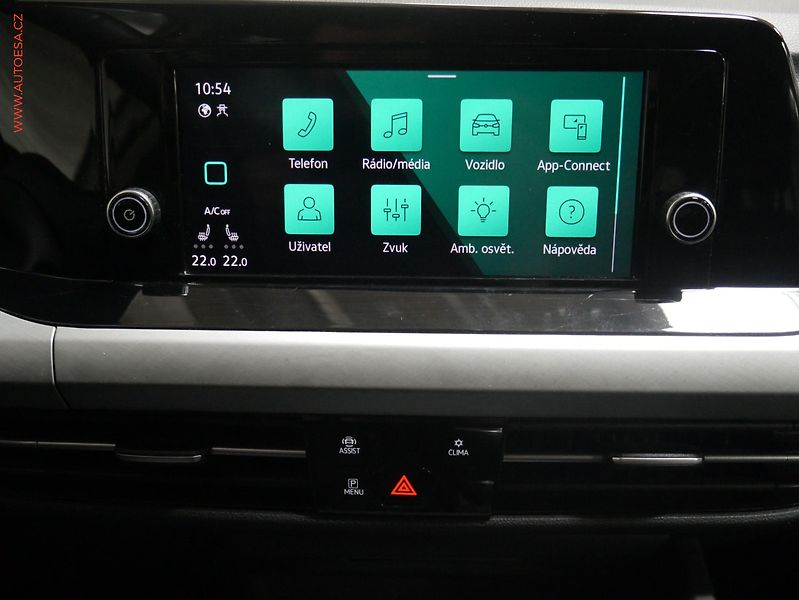 Volkswagen Golf (2021) 1.5 TSi, 2.maj,ČR, LED, park - fotka 17 z 20