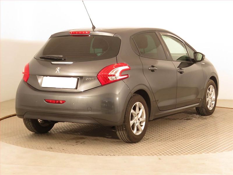 Peugeot 208 (2014) 1.2 PureTech, Serv.kniha - fotka 5 z 15