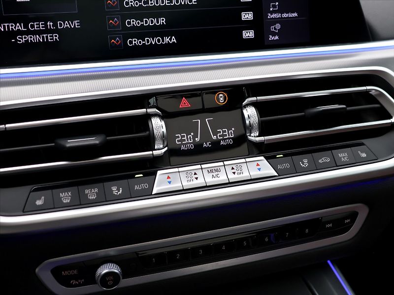 BMW X5 3,0 Xdrive40d AT Pano DPH - fotka 35 z 54