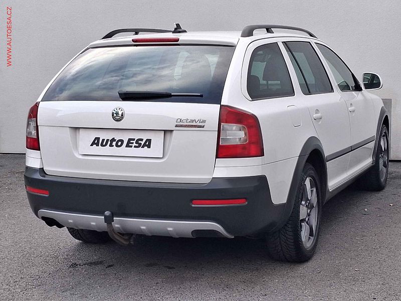 Škoda Octavia (2013) 2.0 TDi 4x4, Scout, DSG - fotka 4 z 19