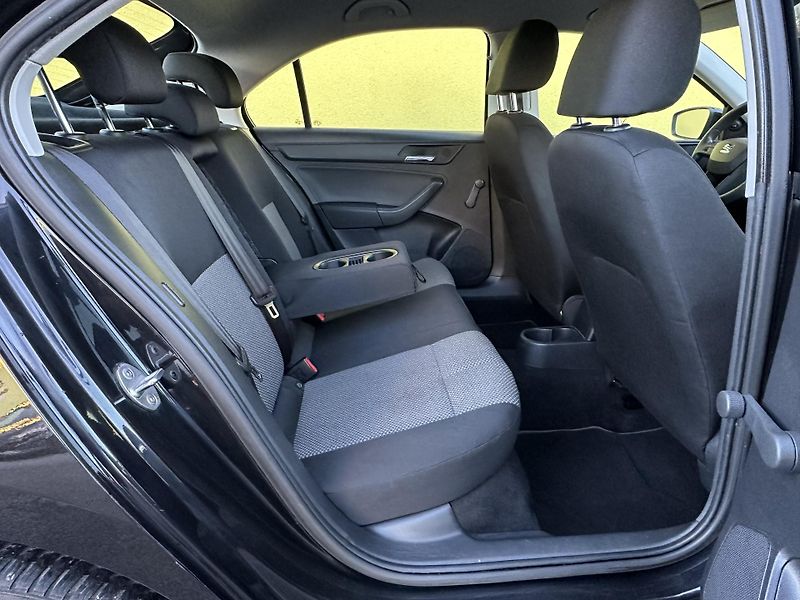 Seat Toledo (2014) 1.2TSI/63kW 2.Maj. * KLIMA  - fotka 22 z 33