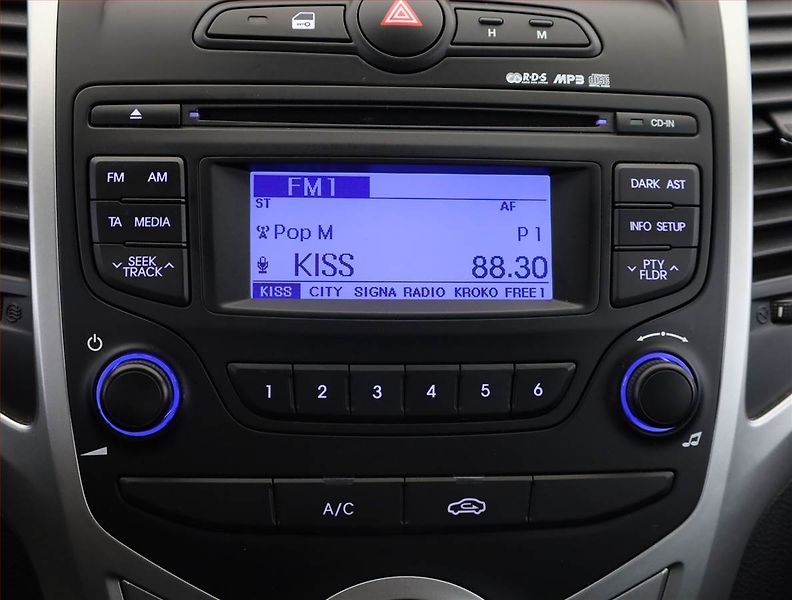 Hyundai ix20 (2015) 1.4 CVVT, Serv.kniha - fotka 12 z 16