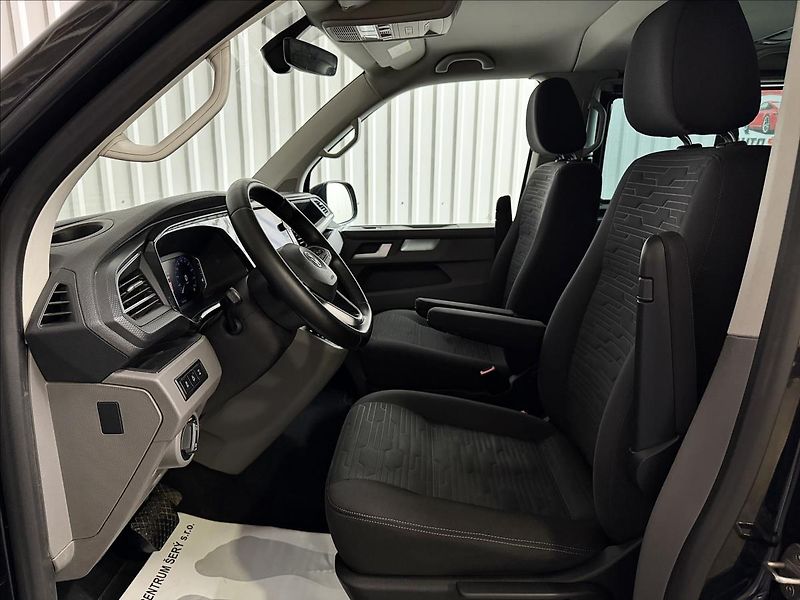 Volkswagen Caravelle 2.0TDI 4MOTION DSG ACC VC LED - fotka 26 z 37