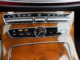 Mercedes-Benz Třídy E (2018) 400d/4-Matic/Full-LED/Webasto/ - náhled 30