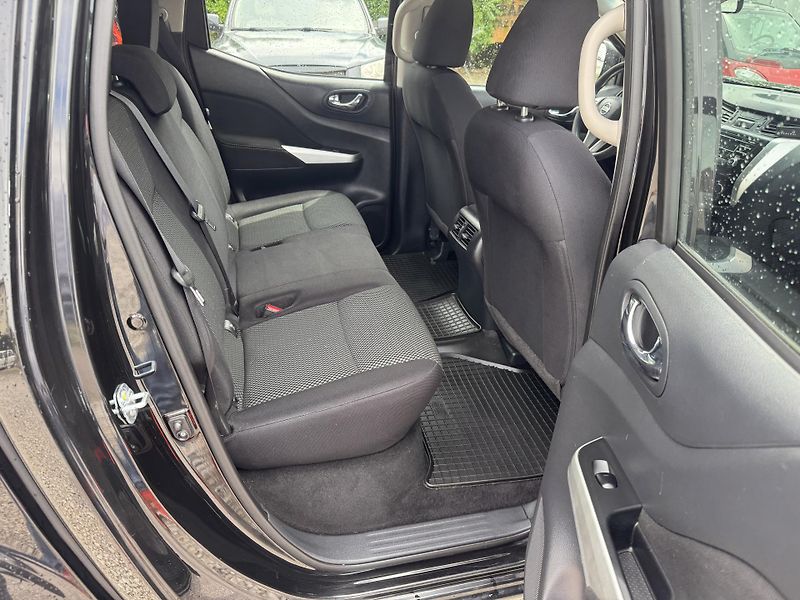 Nissan Navara (2017) 2.3DCi,4x4,TAŽNÉ,DPH - fotka 25 z 37