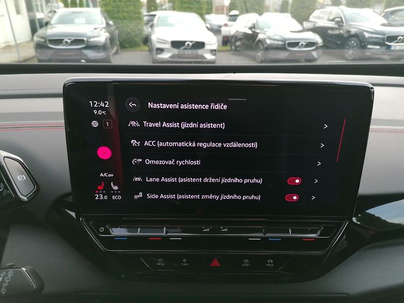 Volkswagen ID.4 (2023) GTX 220kW 4Motion 77kWh - fotka 20 z 33