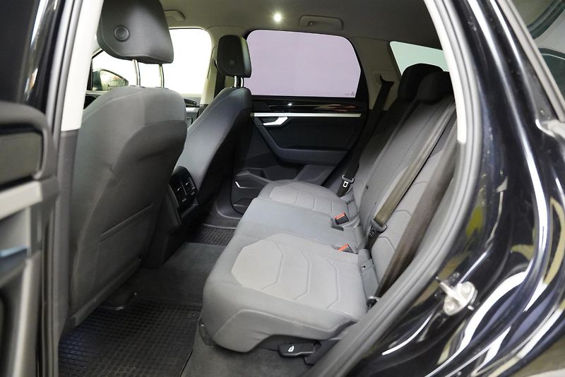 Volkswagen Touareg - fotka 25 z 27