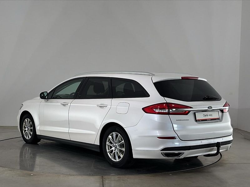 Ford Mondeo AT - fotka 15 z 28