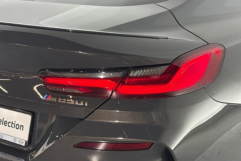BMW Řada 8 M850i xDrive - fotka 5 z 28